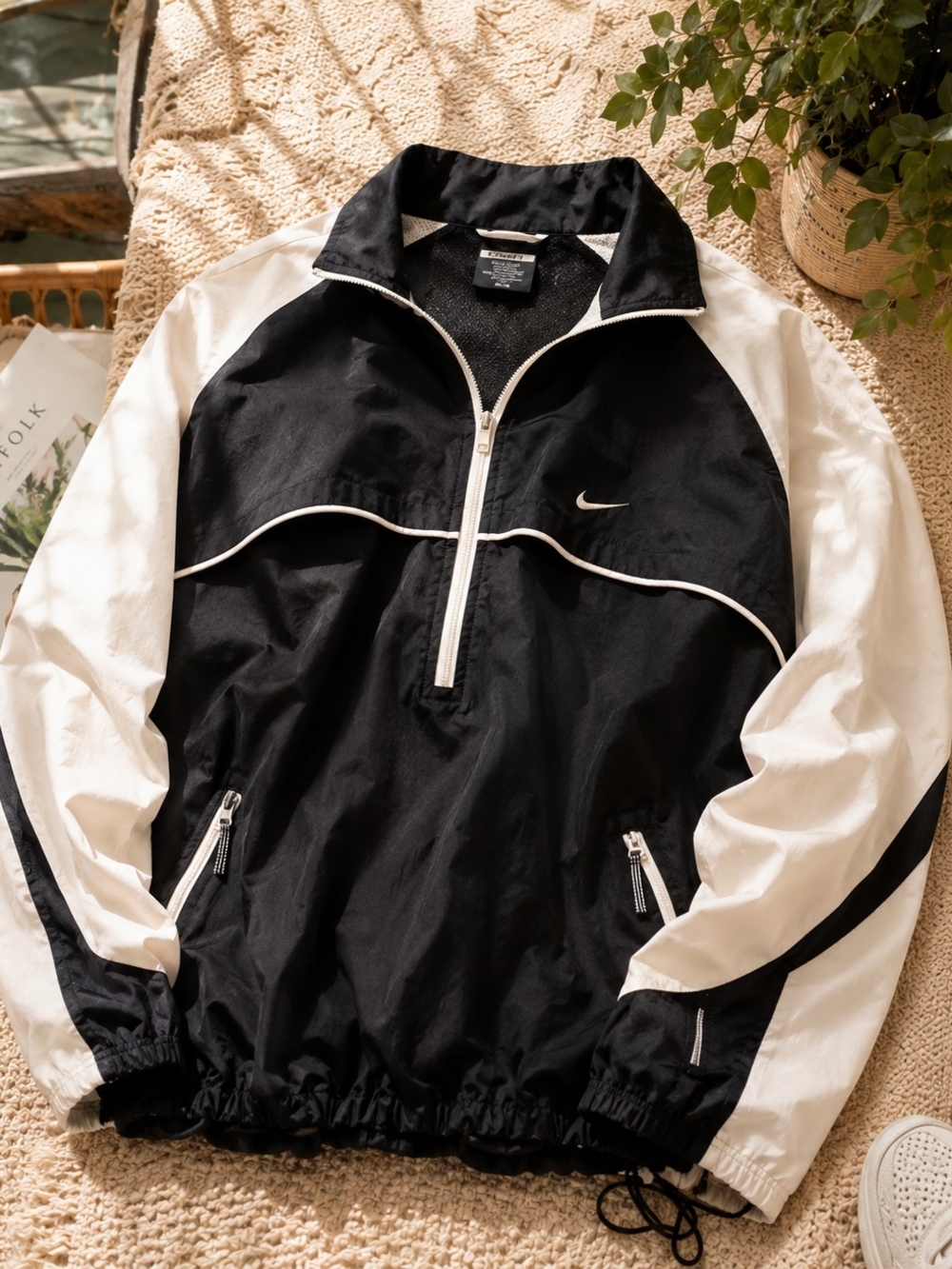 Nike Black & White Windbreaker Pullover Jacket